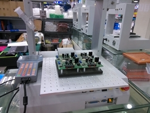 四軸全自動點膠機 現代精密制造的智能點膠解決方案